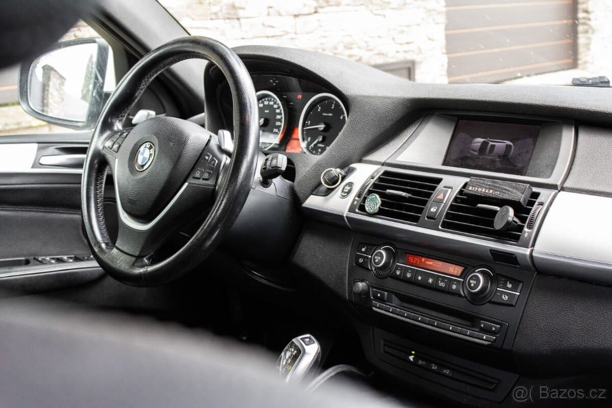 2011 BMW X6 - 8
