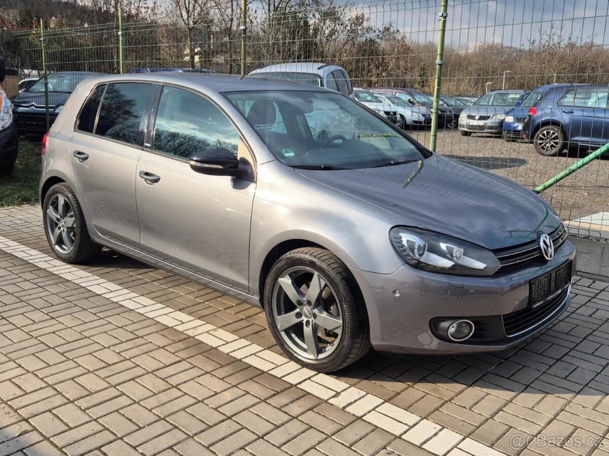 2011 Volkswagen GOLF - 8