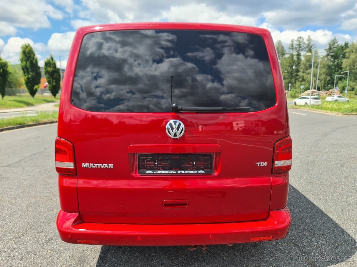 2011 Volkswagen MULTIVAN - 8