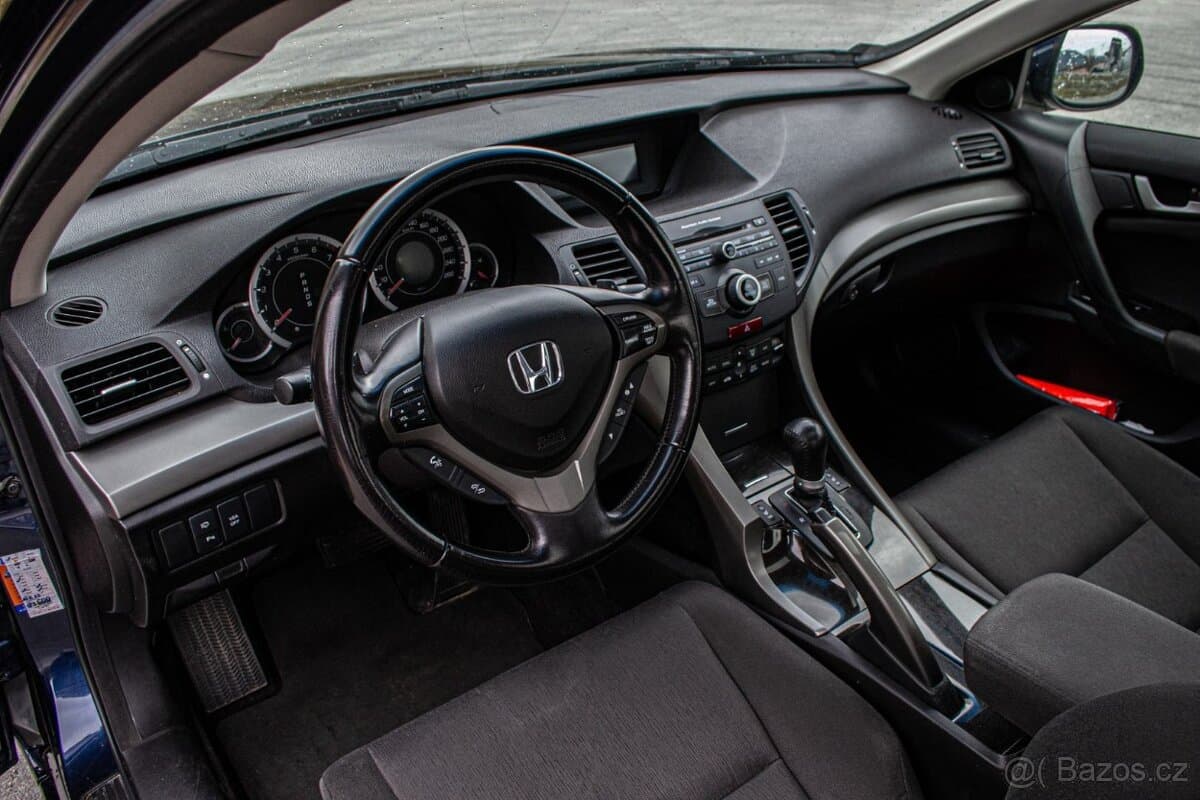 2010 Honda ACCORD - 8