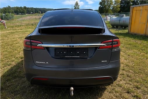 2017 Tesla MODEL X - 8