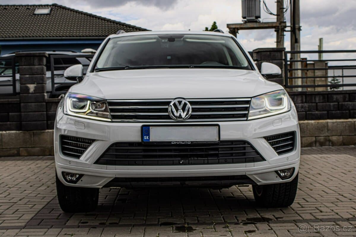 2016 Volkswagen TOUAREG - 8