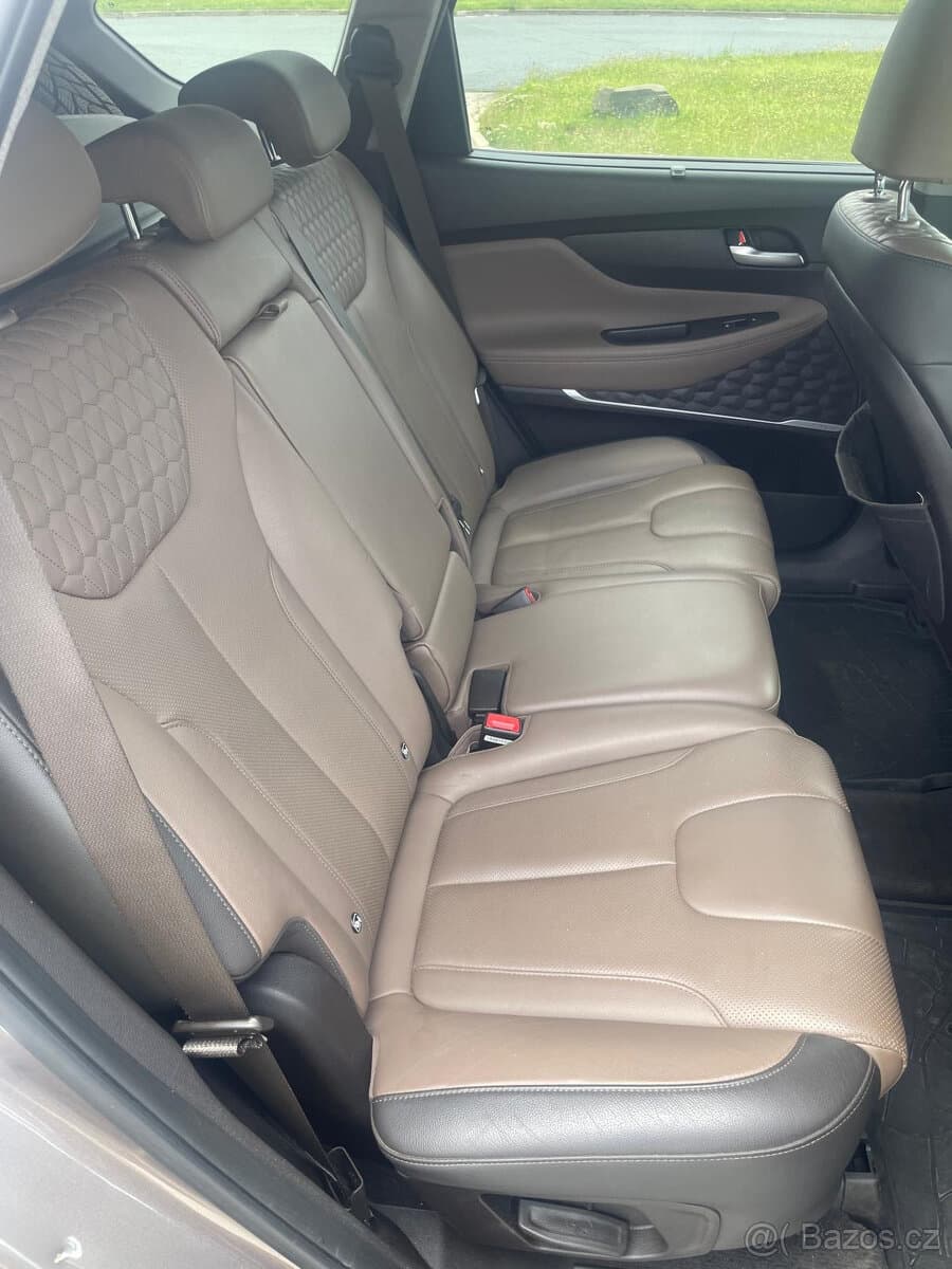2019 Hyundai SANTA FE - 8