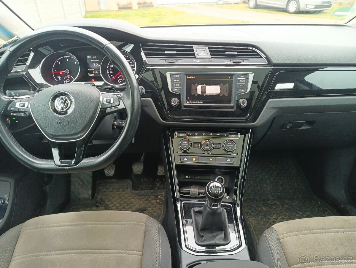2015 Volkswagen TOURAN - 8