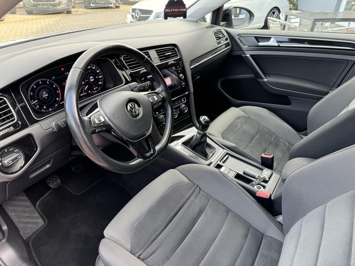2017 Volkswagen GOLF - 8