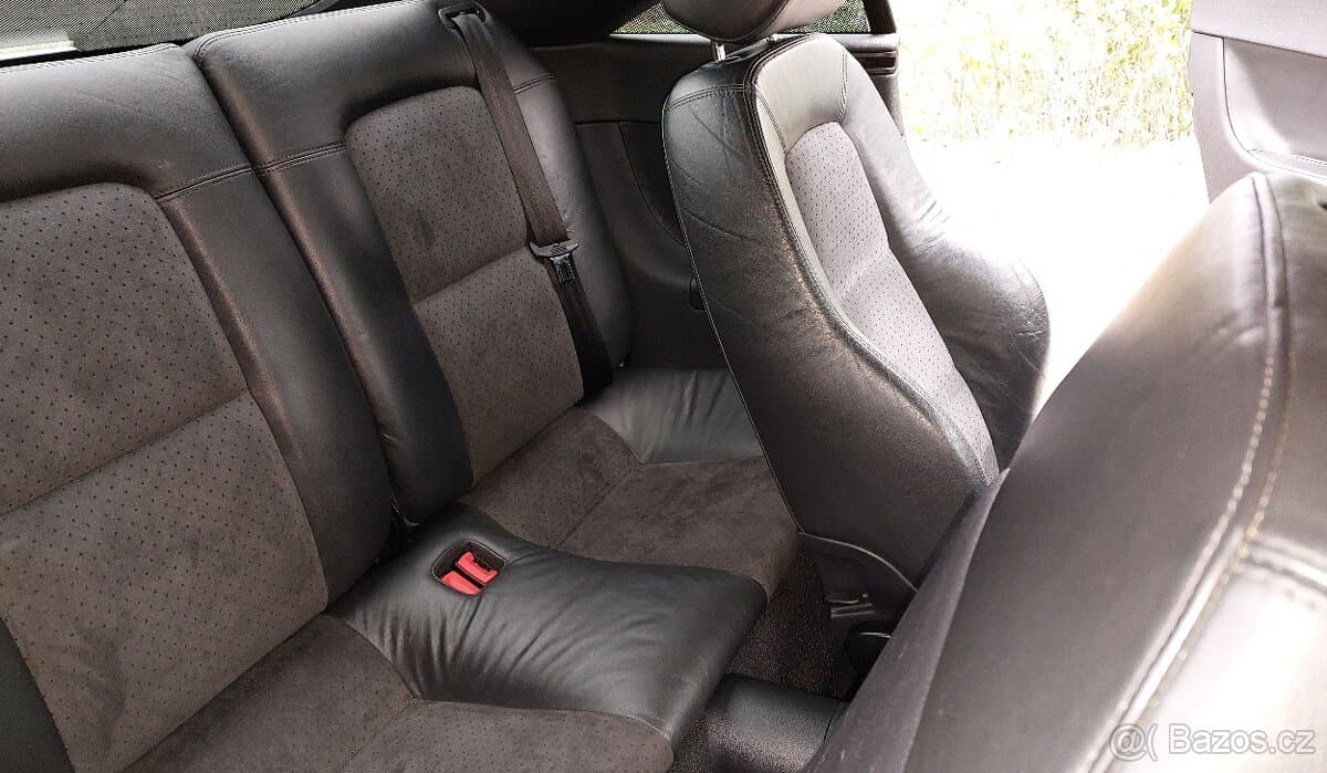 2004 Audi TT - 8