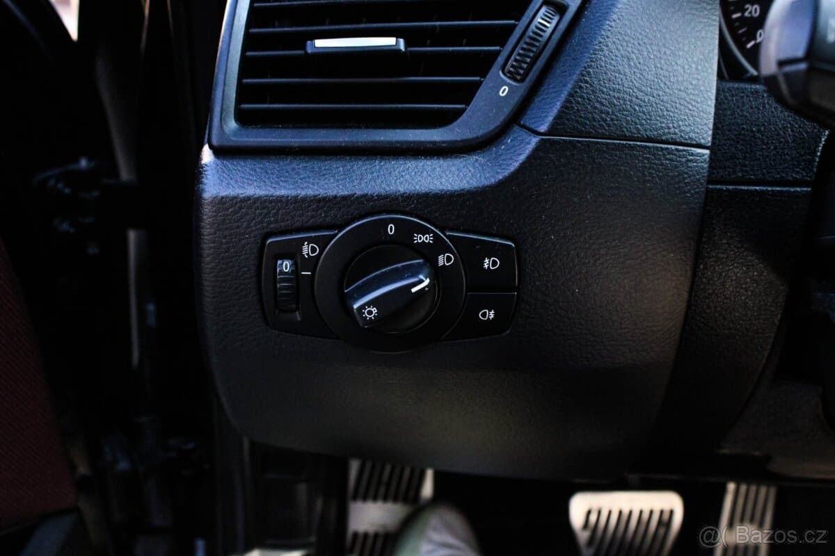 2010 BMW X1 - 8