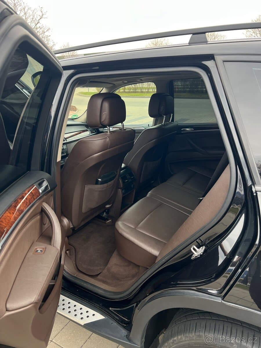 2011 BMW X5 - 8