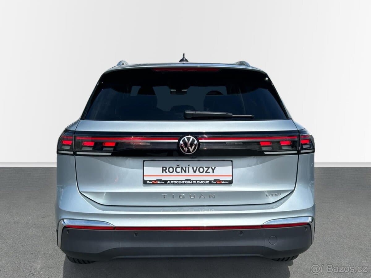 Volkswagen TIGUAN - 8