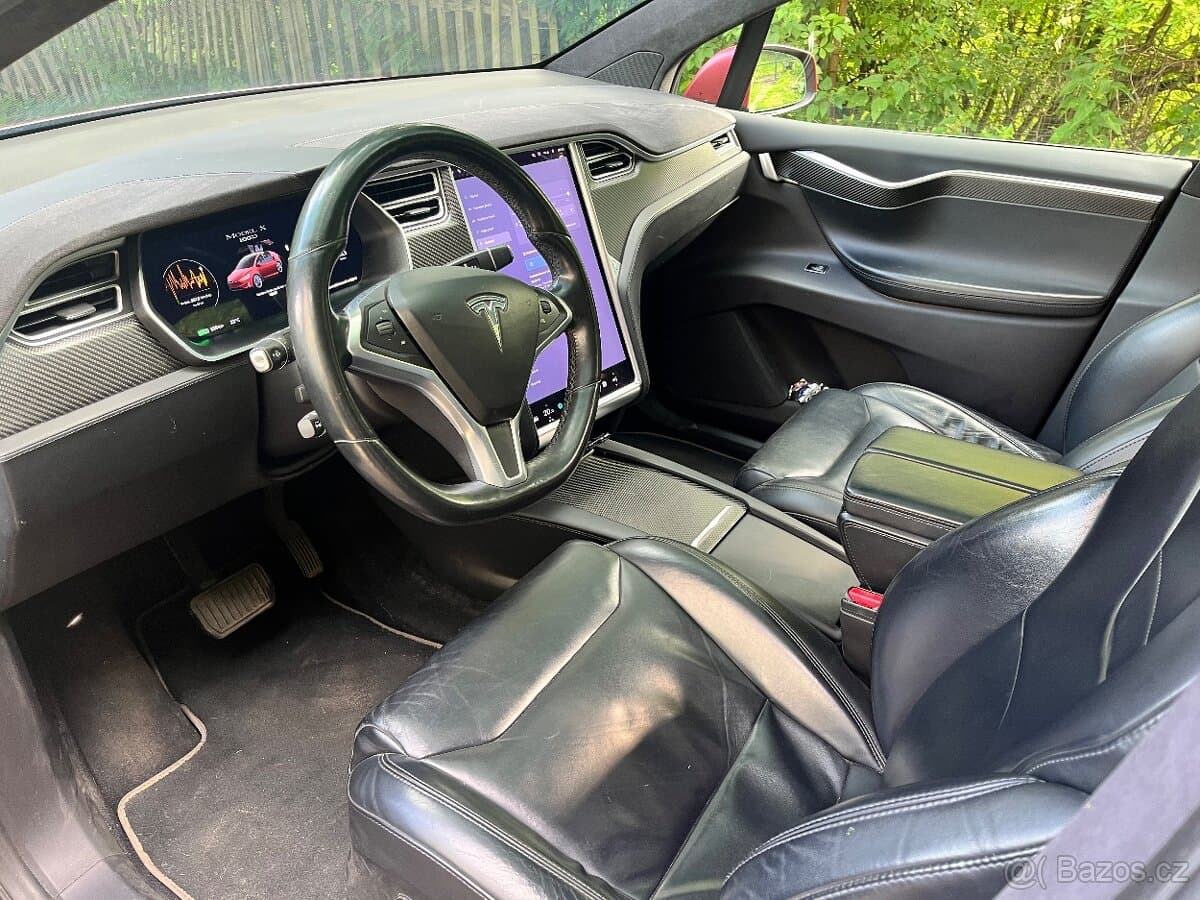 2017 Tesla MODEL X - 8