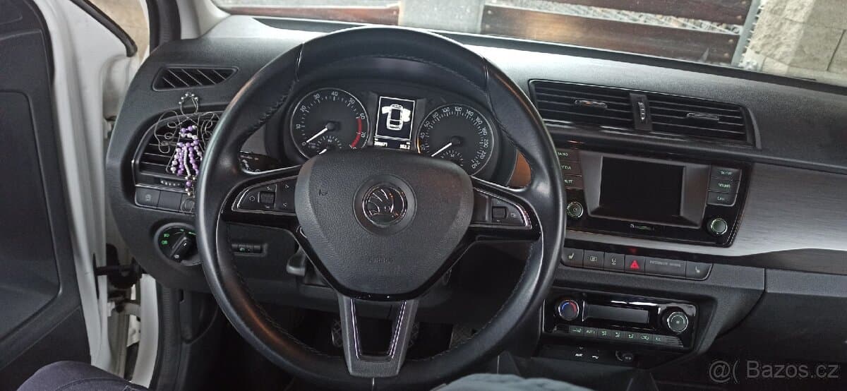 2015 Škoda FABIA - 8