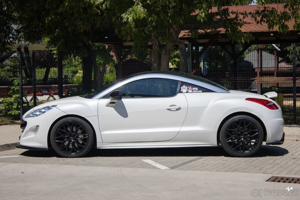 2011 Peugeot RCZ - 8