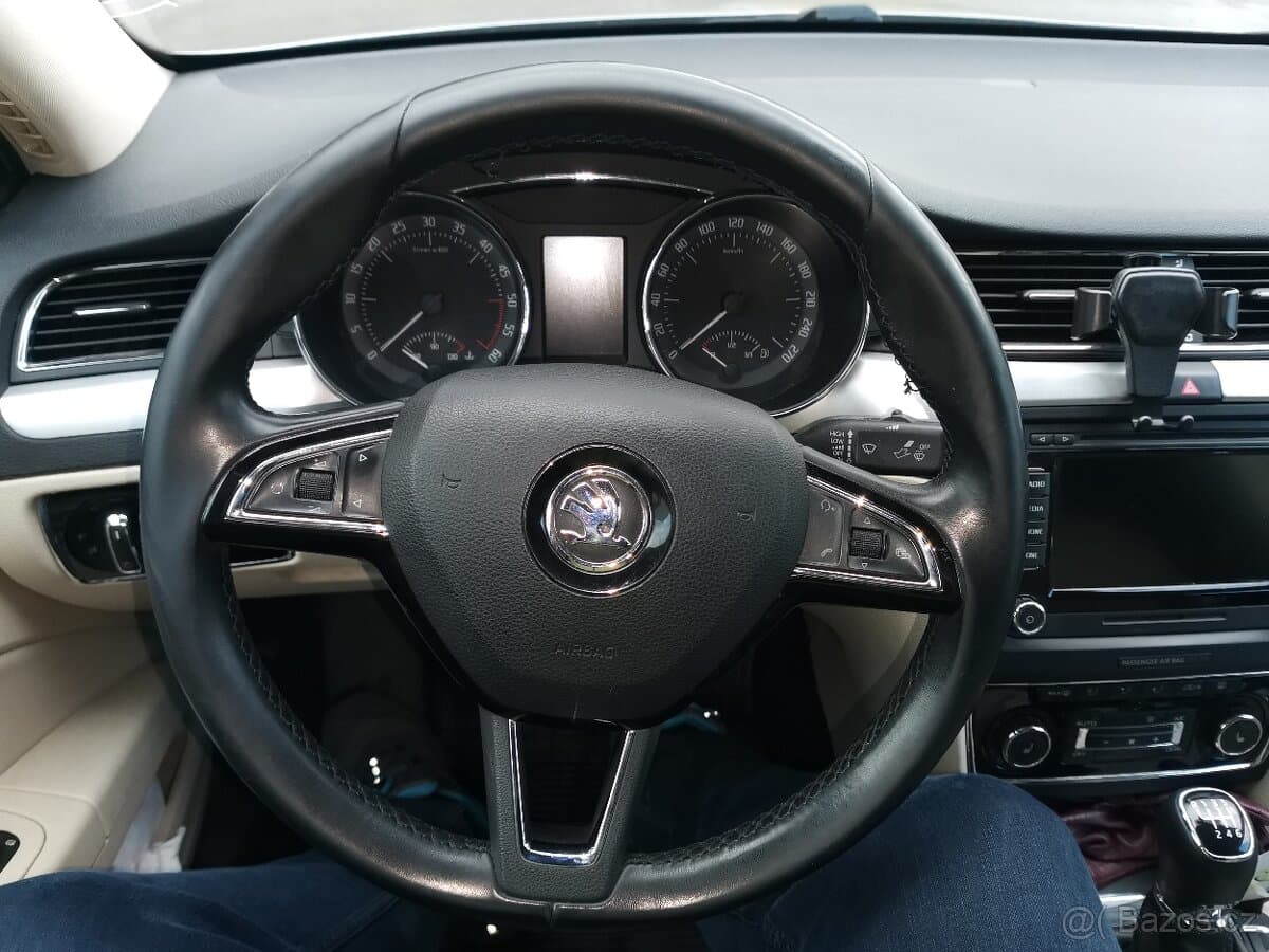 2014 Škoda SUPERB - 8