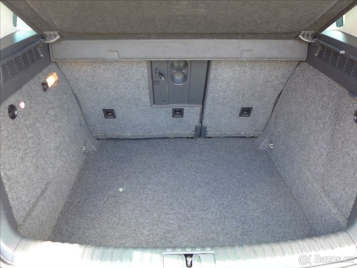 2009 Volkswagen TIGUAN - 8