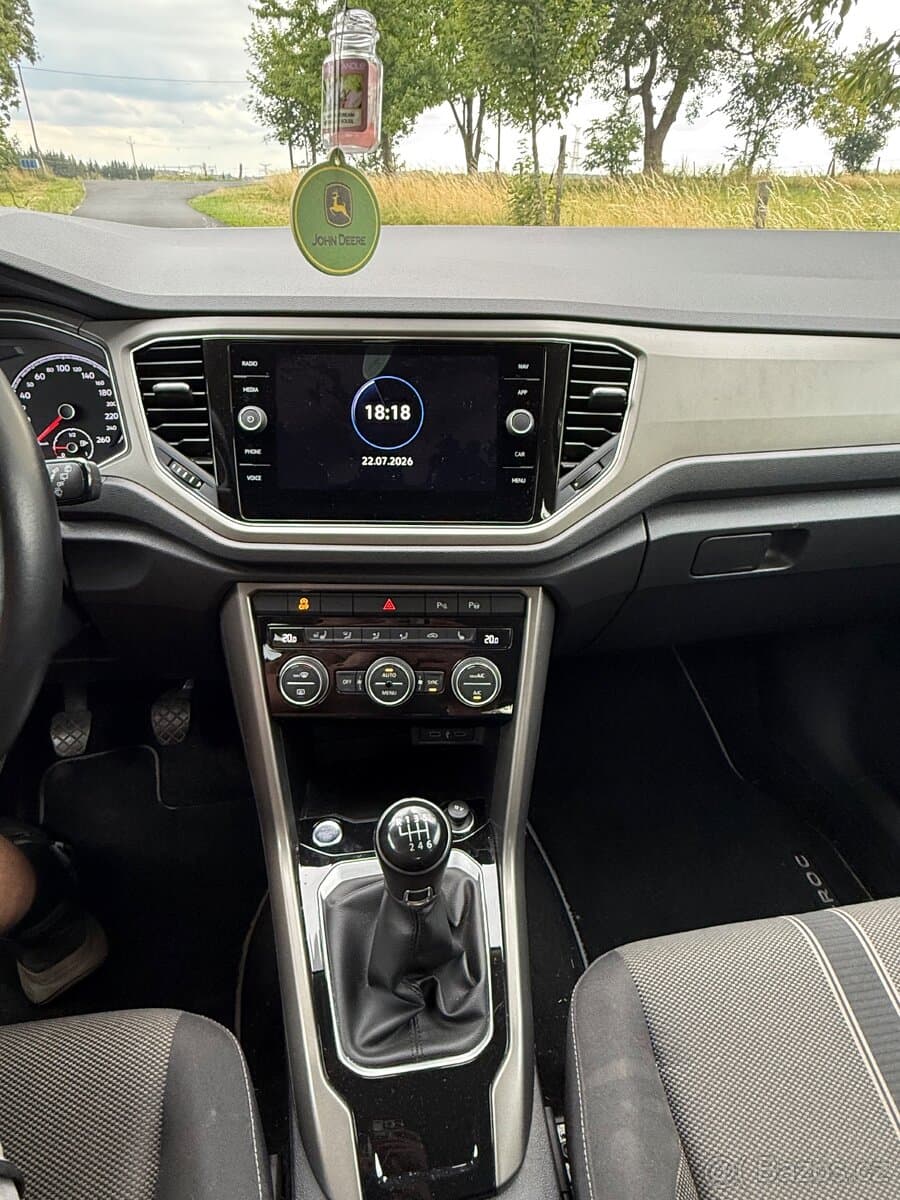 Volkswagen T-ROC - 8