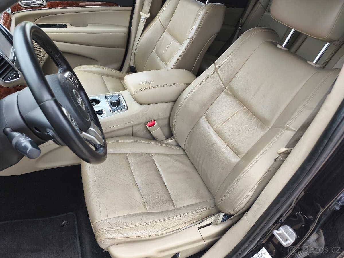 2012 Jeep CHEROKEE - 8