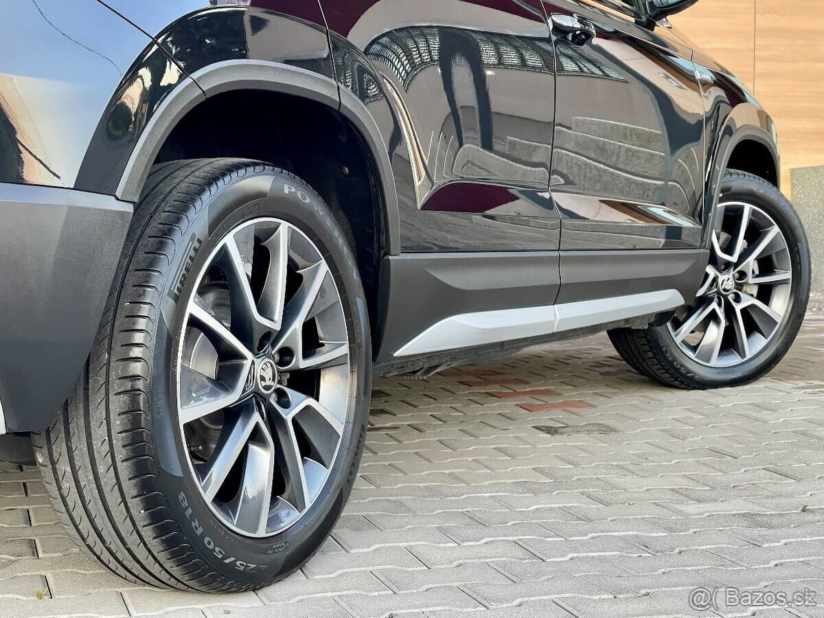 2020 Škoda KAROQ - 8
