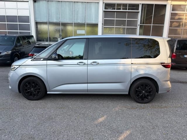 Volkswagen MULTIVAN - 8