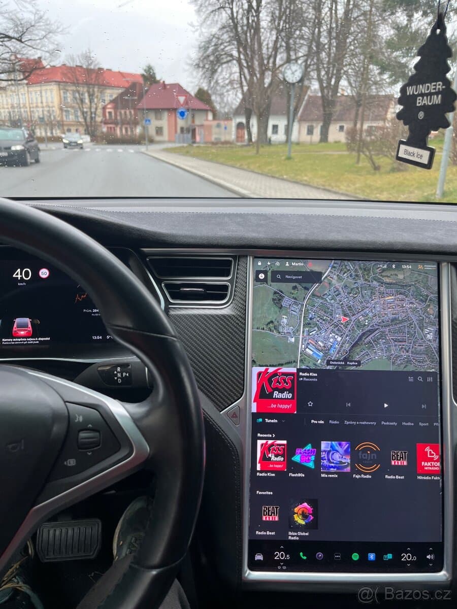 2016 Tesla MODEL X - 8