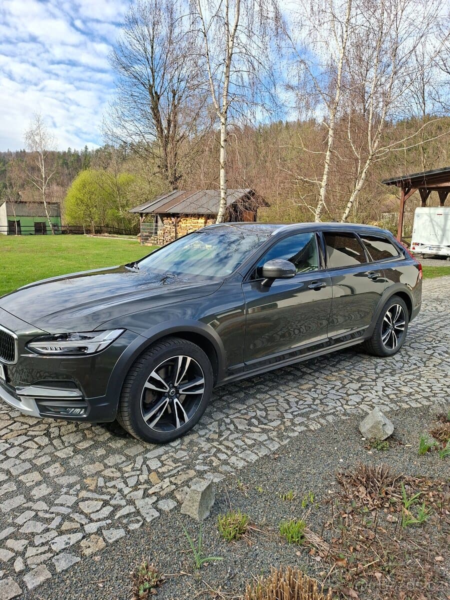 2018 Volvo V90 - 8