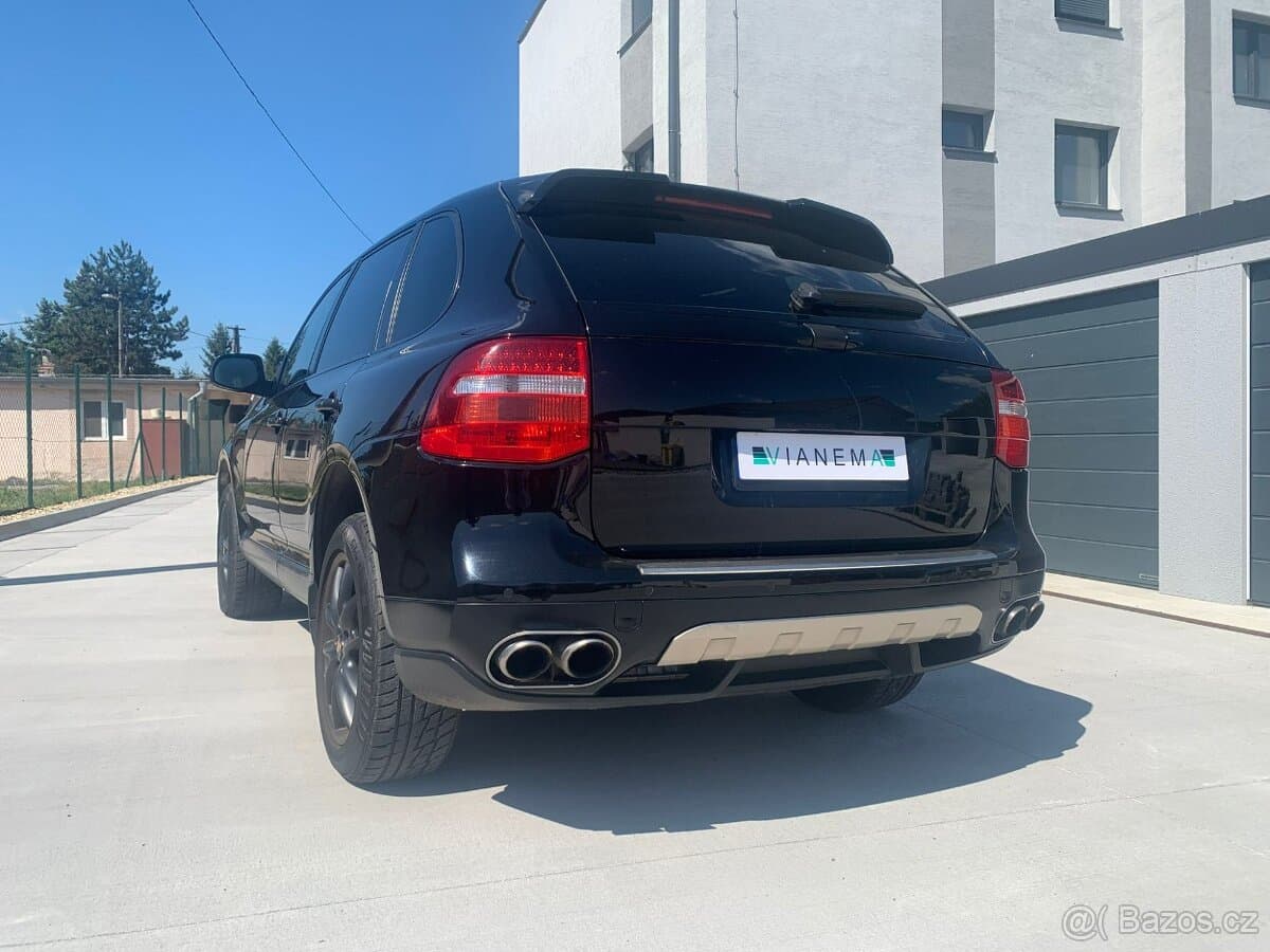 2009 Porsche CAYENNE - 8