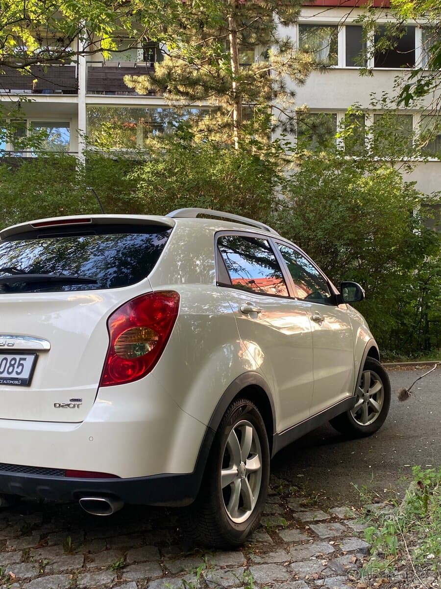2010 SsangYong KORANDO - 8
