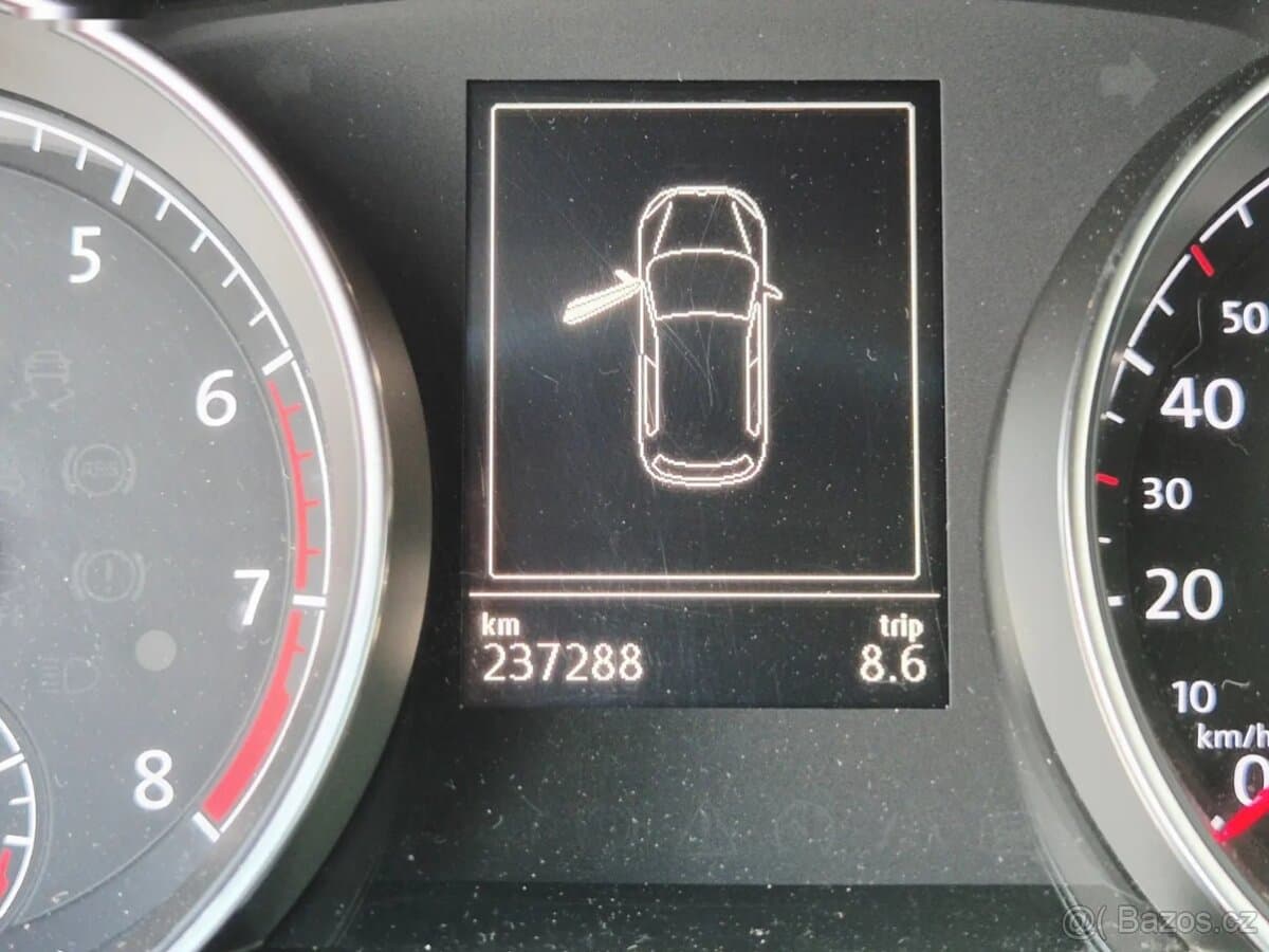 2014 Volkswagen GOLF - 8