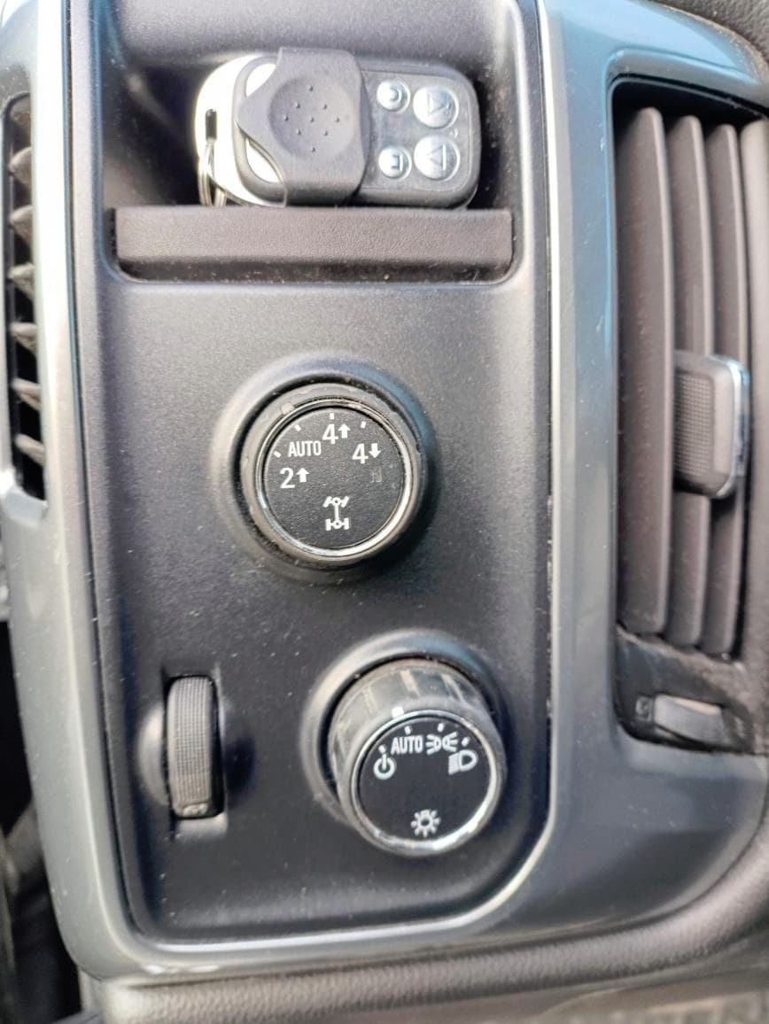 2014 Chevrolet SILVERADO - 8