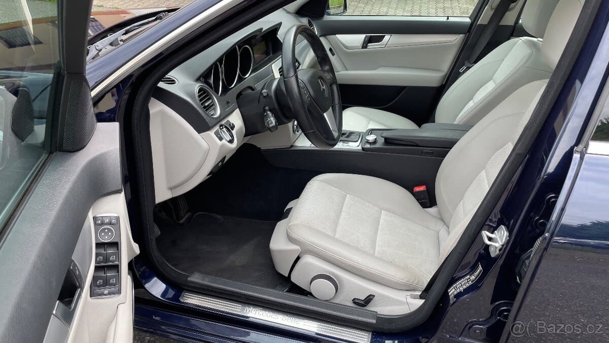 2011 Mercedes-Benz OSTATNÍ - 8
