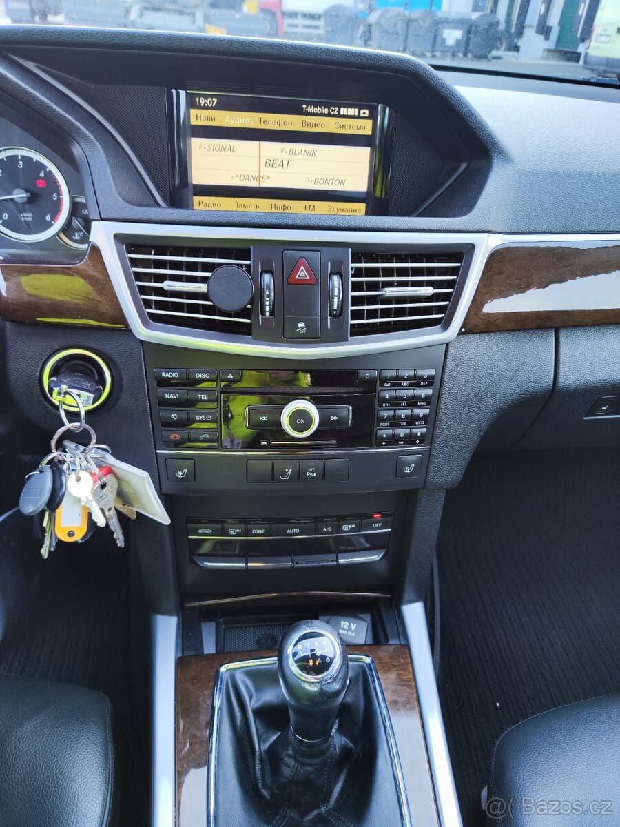 2010 Mercedes-Benz OSTATNÍ - 8