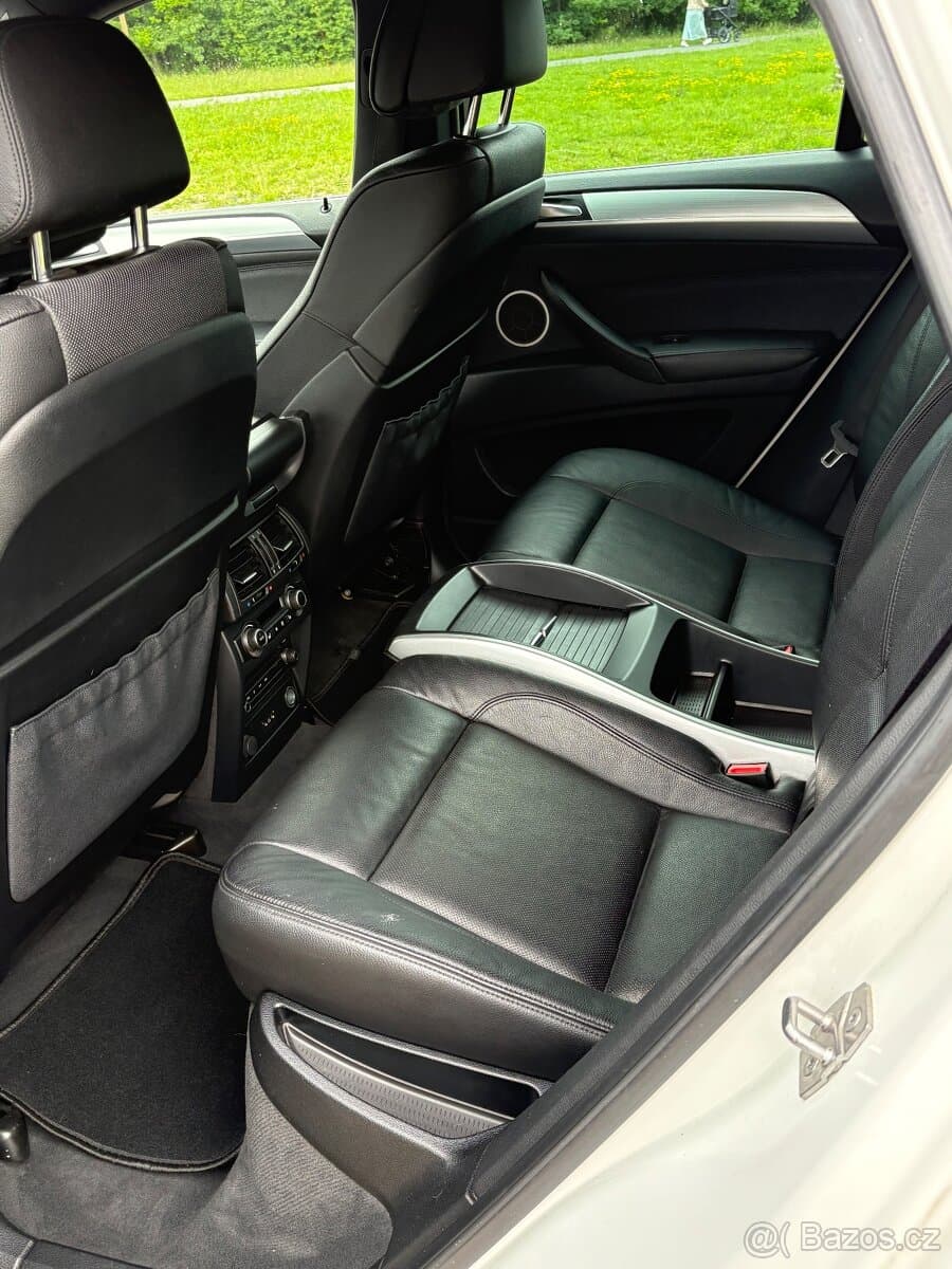 2010 BMW X6 - 8