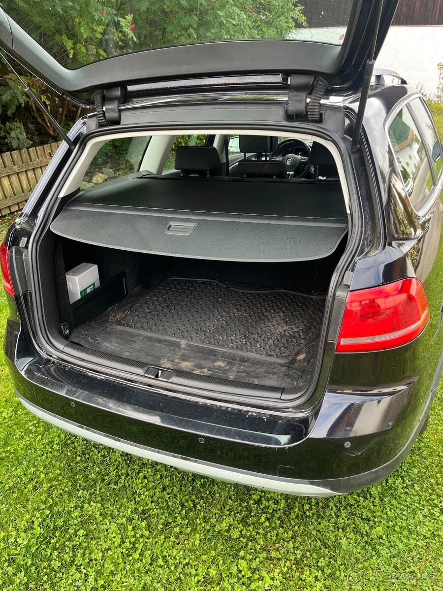 2013 Volkswagen PASSAT - 8