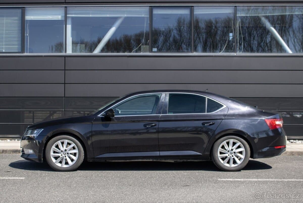 2018 Škoda SUPERB - 8