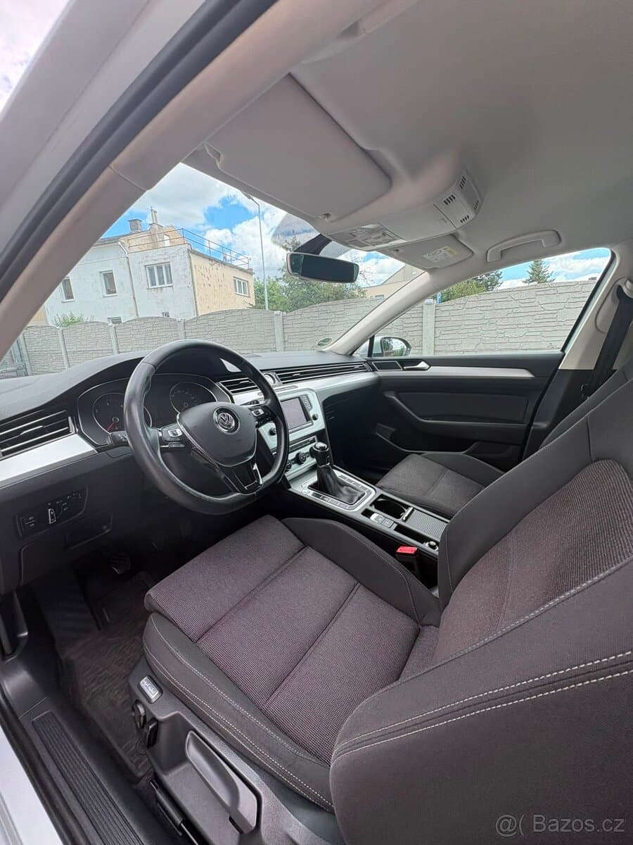 2014 Volkswagen PASSAT - 8