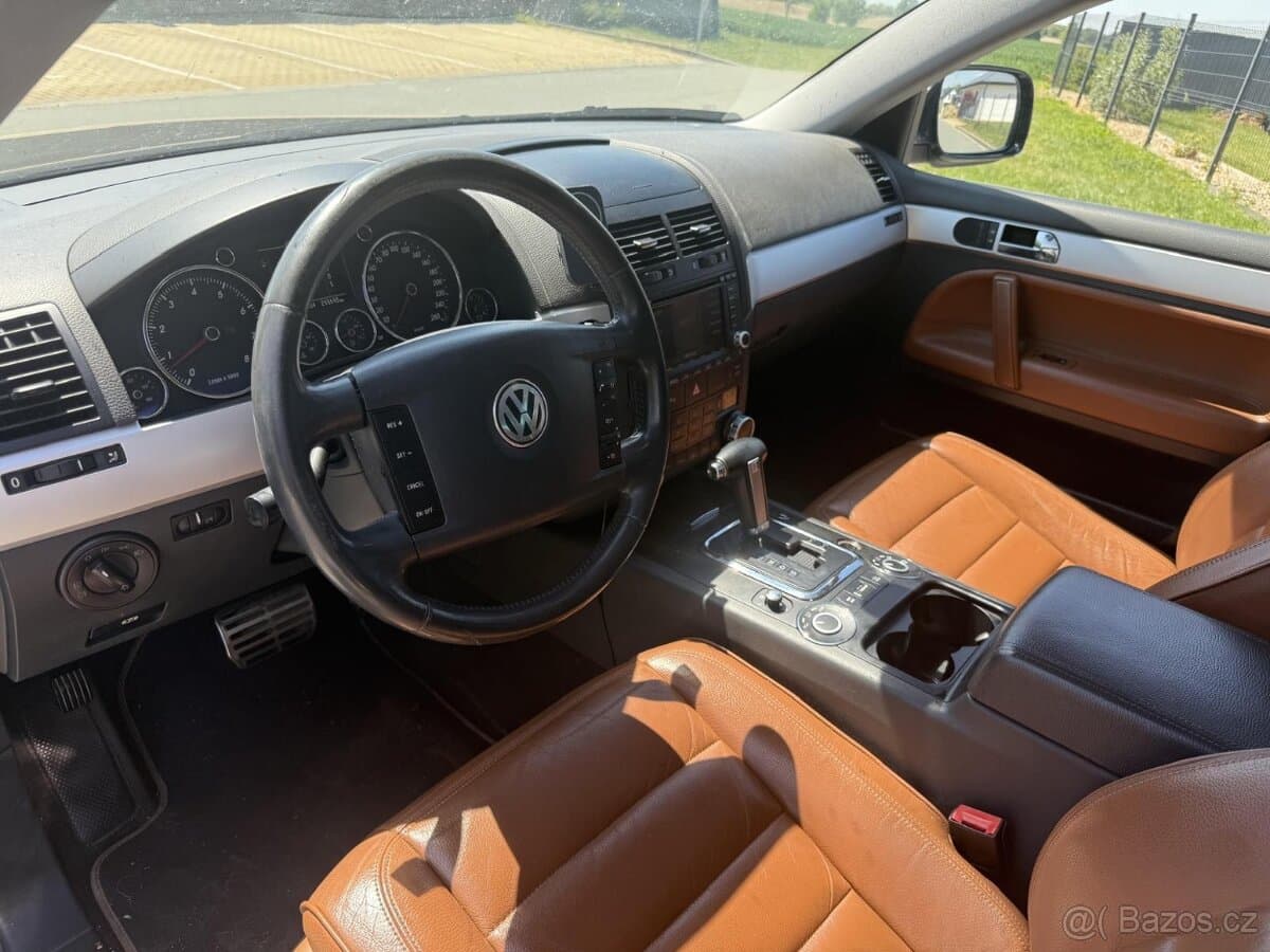 2006 Volkswagen TOUAREG - 8
