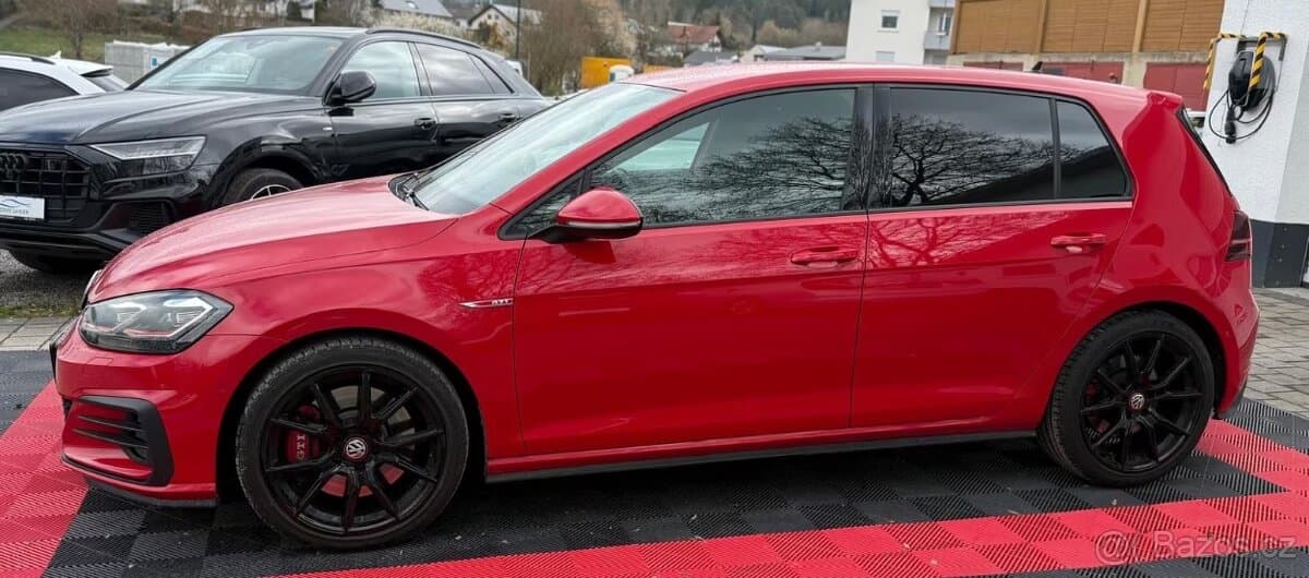 2016 Volkswagen GOLF - 8