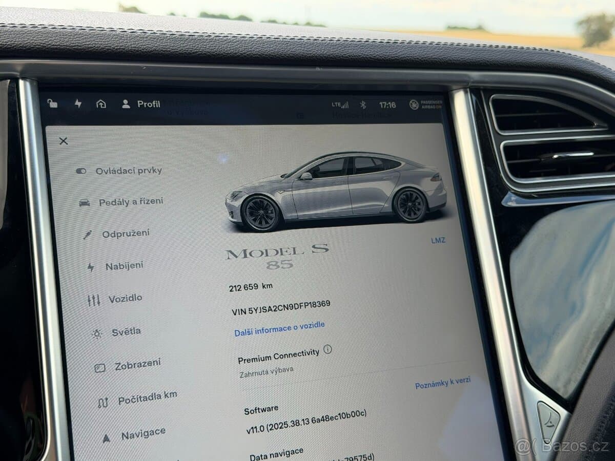 2013 Tesla MODEL S - 8