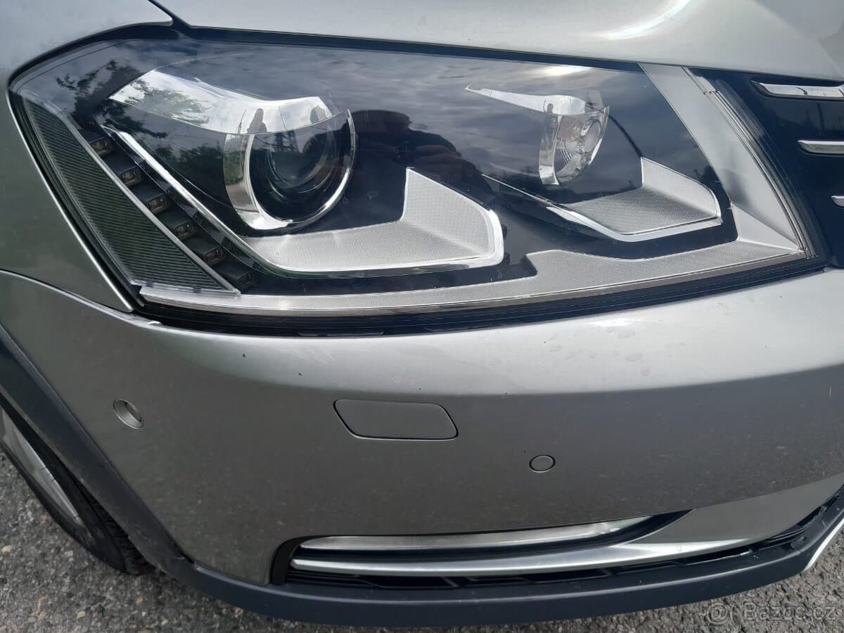2012 Volkswagen PASSAT - 8