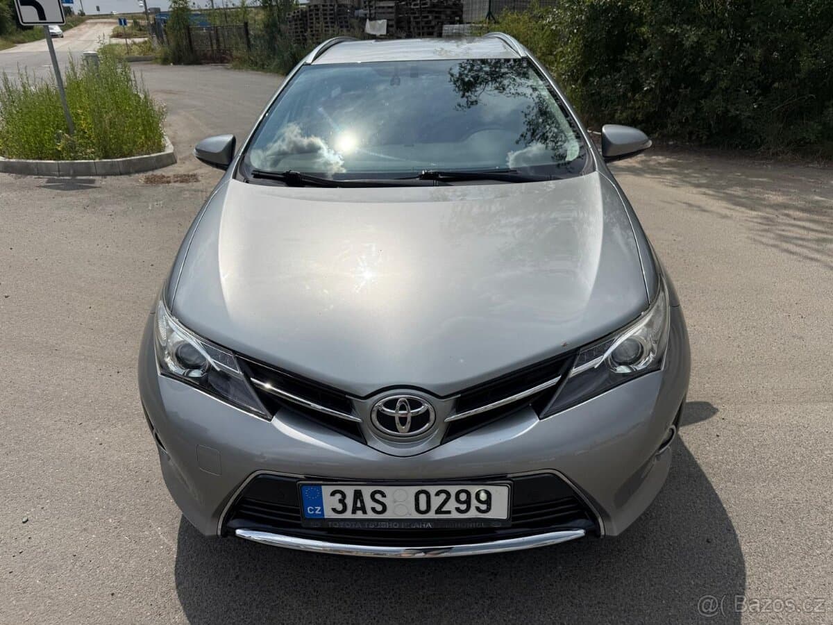 2013 Toyota AURIS - 8