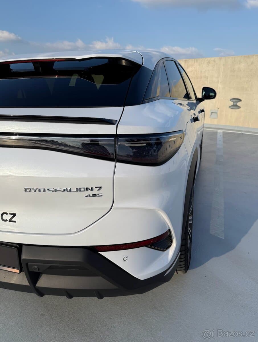 2025 BYD SEALION - 8