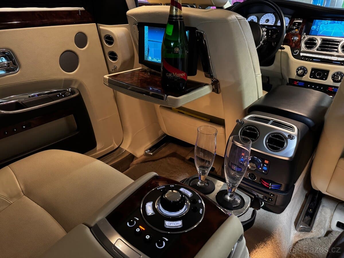 2010 Rolls-Royce GHOST - 8