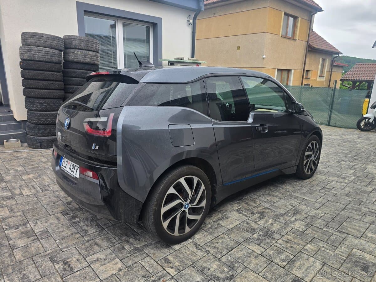 2016 BMW i3 - 8