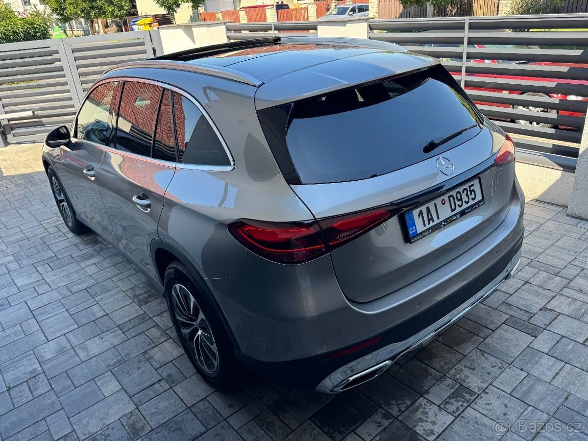 2023 Mercedes-Benz GLC - 8