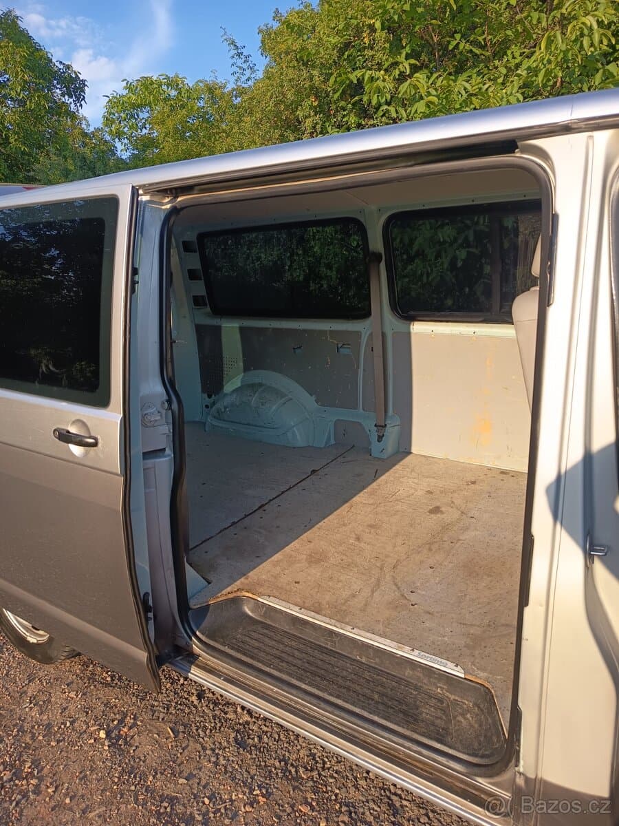 2010 Volkswagen TRANSPORTER - 8