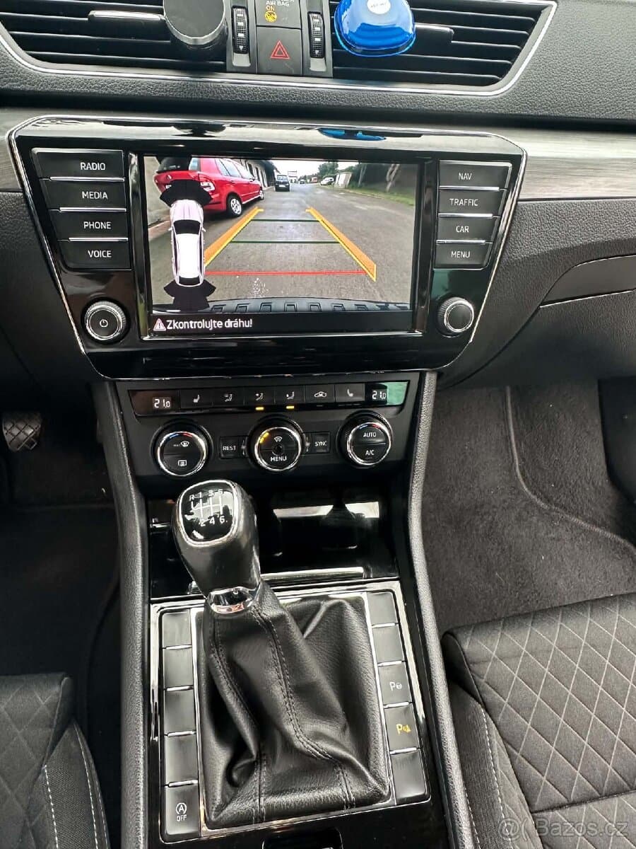 2016 Škoda SUPERB - 8