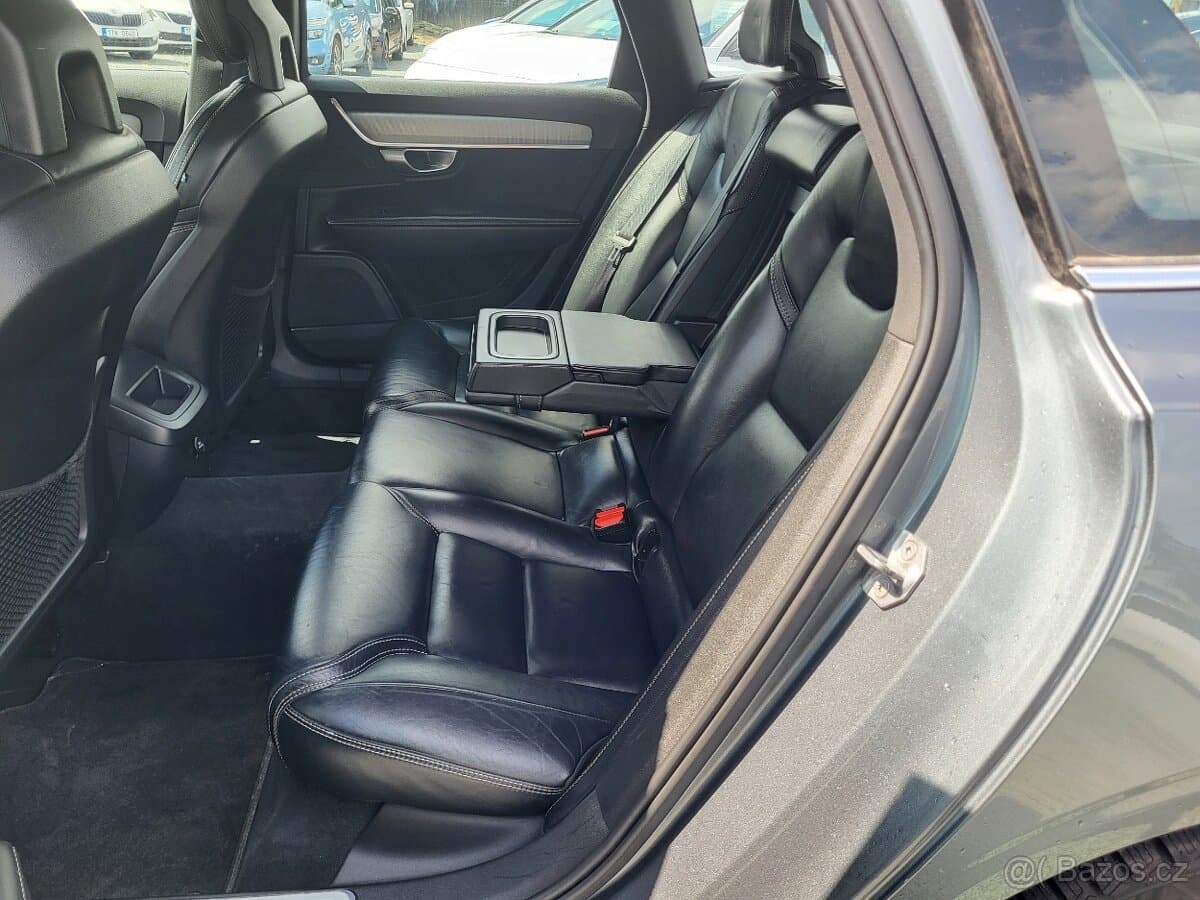 2017 Volvo V90 - 8