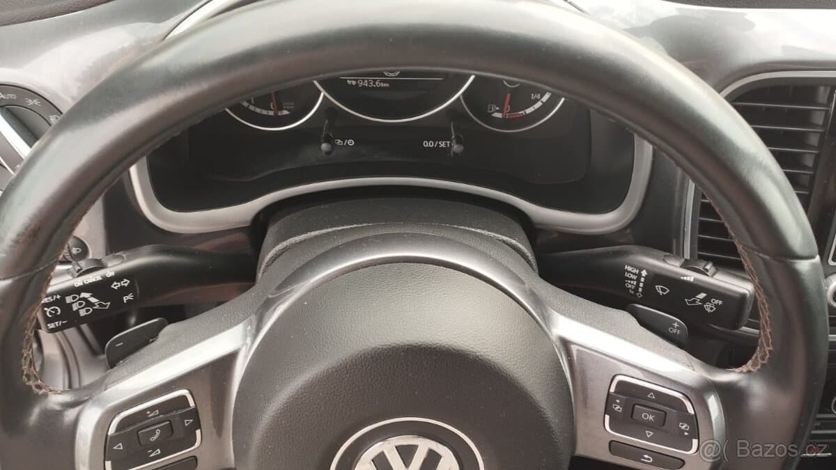 2014 Volkswagen BEETLE - 8