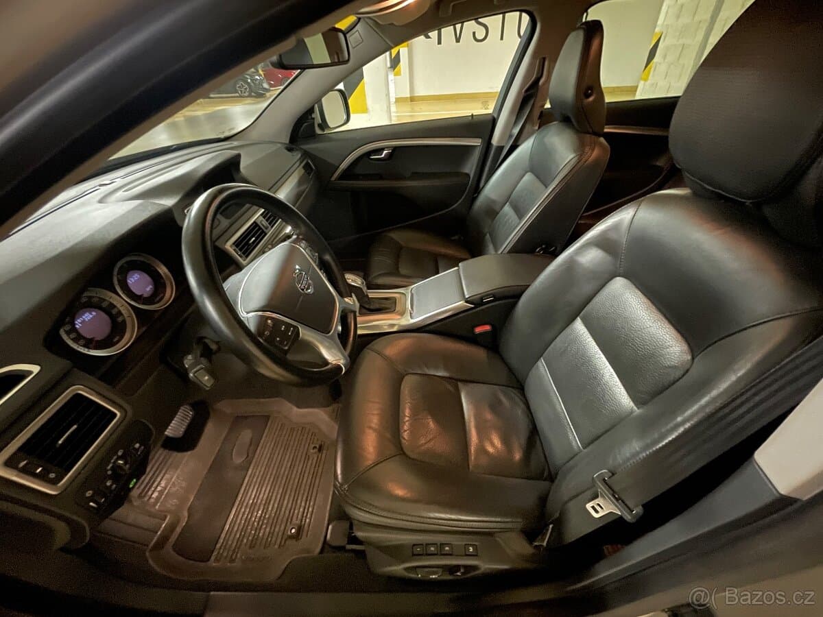 2013 Volvo XC70 - 8