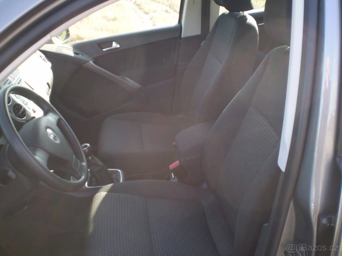 2009 Volkswagen TIGUAN - 8