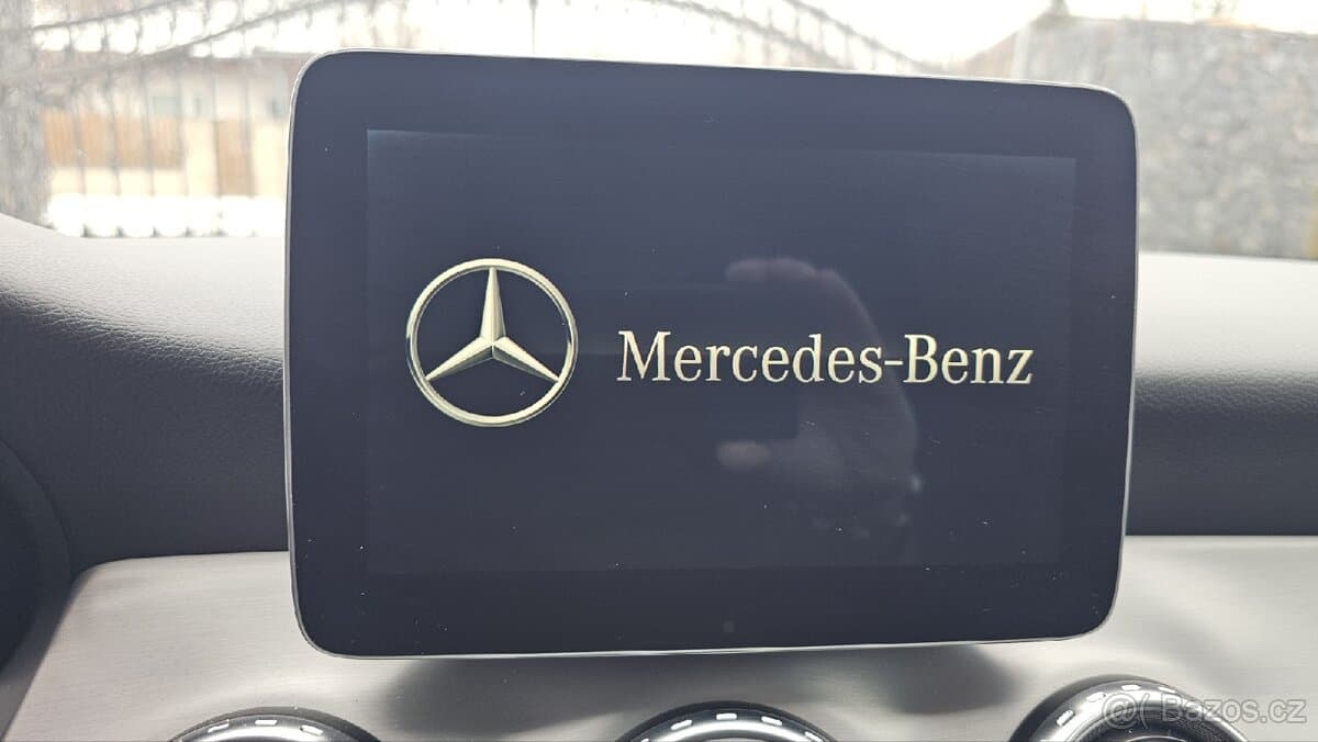 2017 Mercedes-Benz GLA - 8